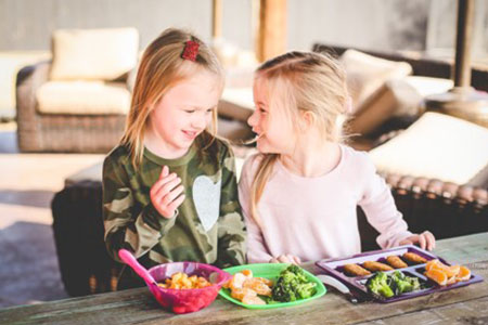 Simple Guidelines for Healthy Snacks Kids Will Love